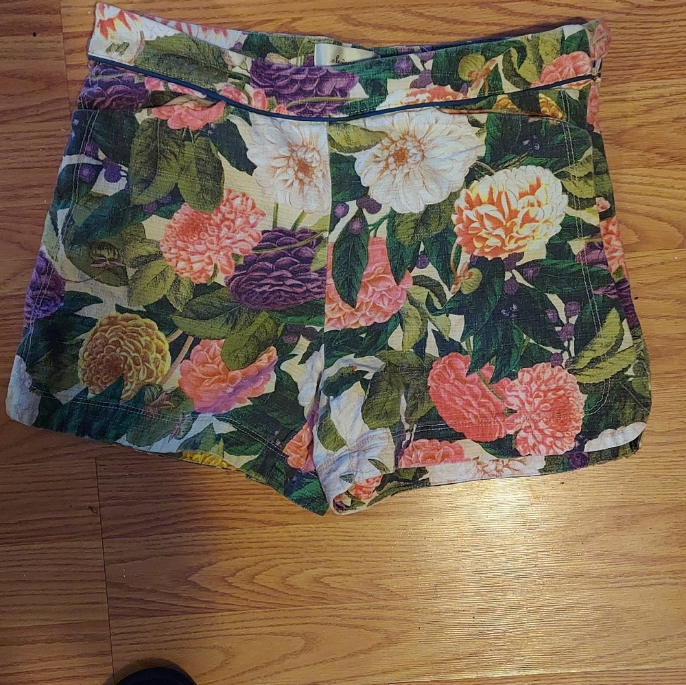 Floral tropical shorts